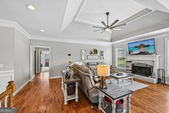 807 Kennedy Court, Loganville, GA 30052