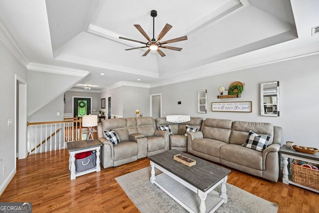 807 Kennedy Court, Loganville, GA 30052