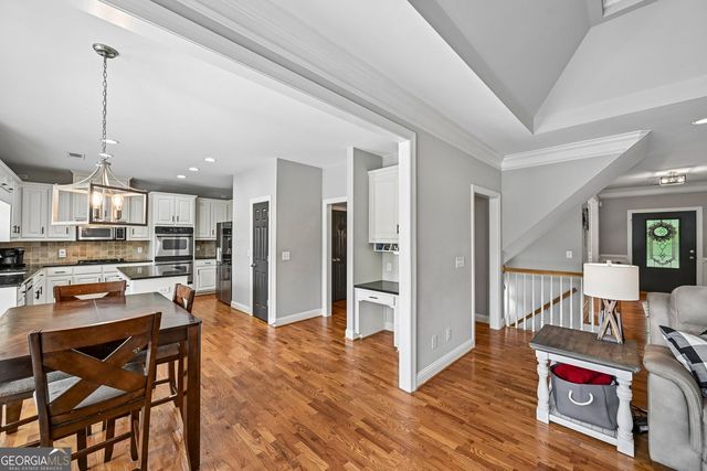 807 Kennedy Court, Loganville, GA 30052
