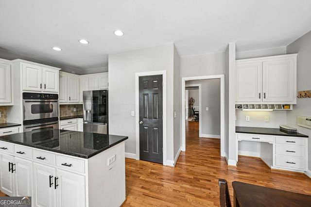 807 Kennedy Court, Loganville, GA 30052