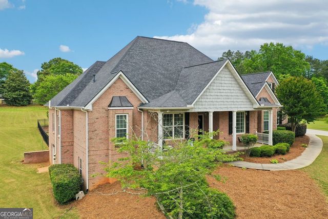 807 Kennedy Court, Loganville, GA 30052