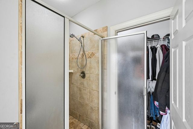 807 Kennedy Court, Loganville, GA 30052