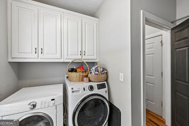 807 Kennedy Court, Loganville, GA 30052