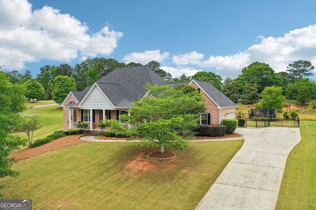 807 Kennedy Court, Loganville, GA 30052
