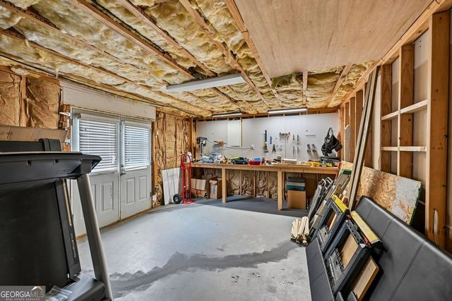 807 Kennedy Court, Loganville, GA 30052