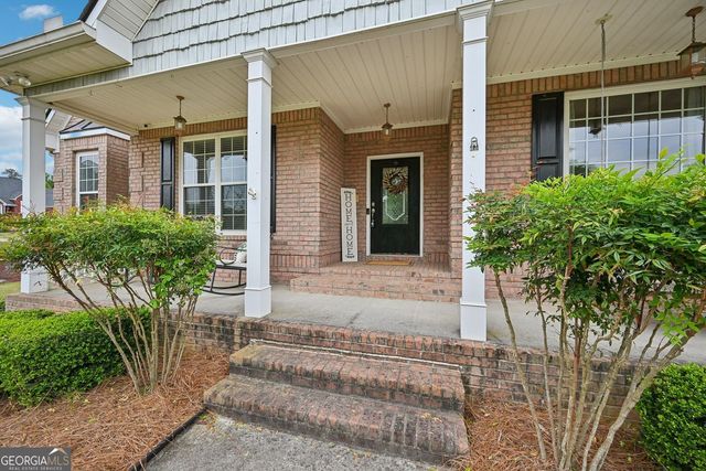 807 Kennedy Court, Loganville, GA 30052