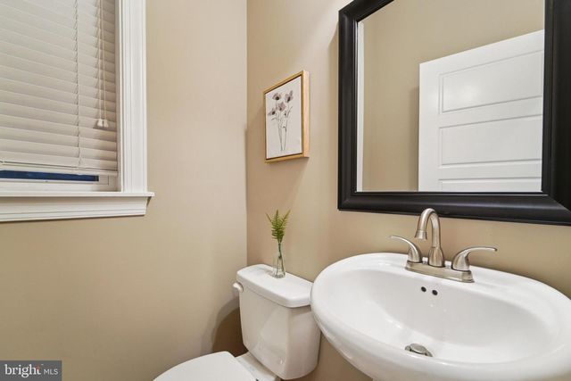 2608 E BALTIMORE ST, Baltimore, MD 21224