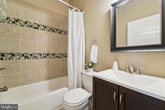 2608 E BALTIMORE ST, Baltimore, MD 21224