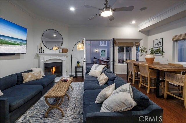 1113 California Street, Huntington Beach, CA 92648