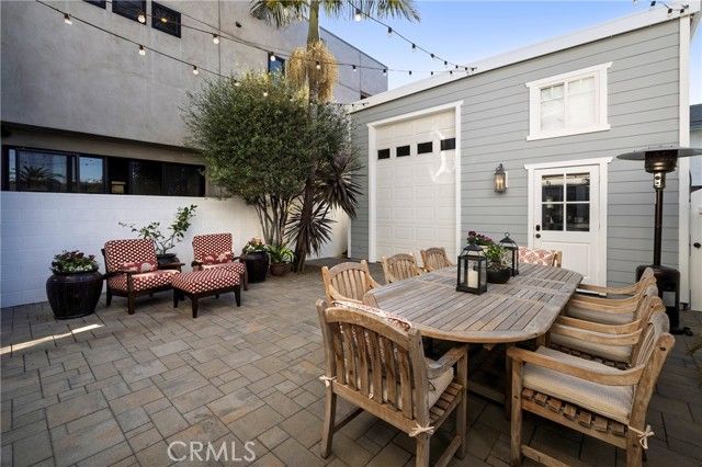 1113 California Street, Huntington Beach, CA 92648