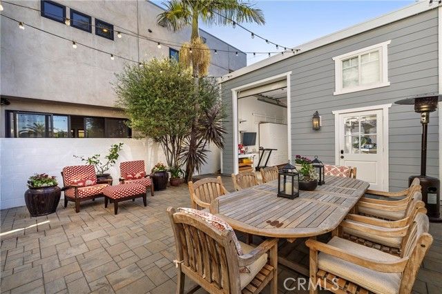 1113 California Street, Huntington Beach, CA 92648