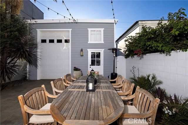 1113 California Street, Huntington Beach, CA 92648