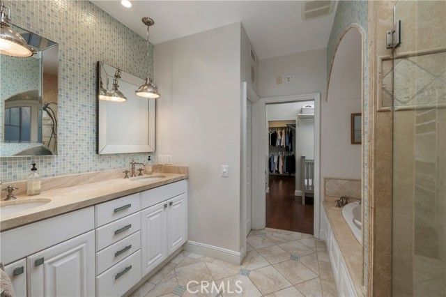 1113 California Street, Huntington Beach, CA 92648