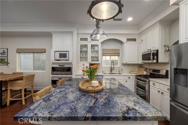 1113 California Street, Huntington Beach, CA 92648