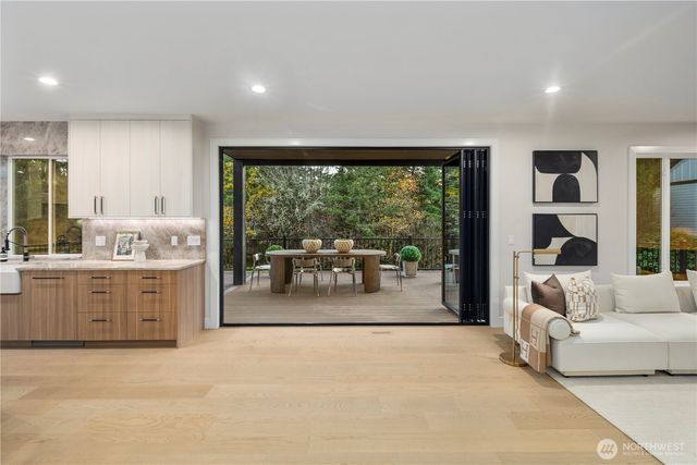 22439 SE 313th Place, Black Diamond, WA 98010