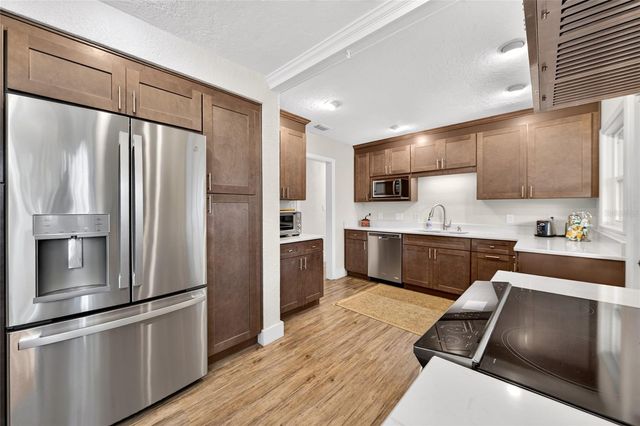 633 BUCKMINSTER CIRCLE, Orlando, FL 32803