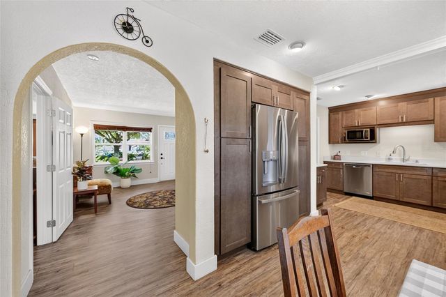 633 BUCKMINSTER CIRCLE, Orlando, FL 32803