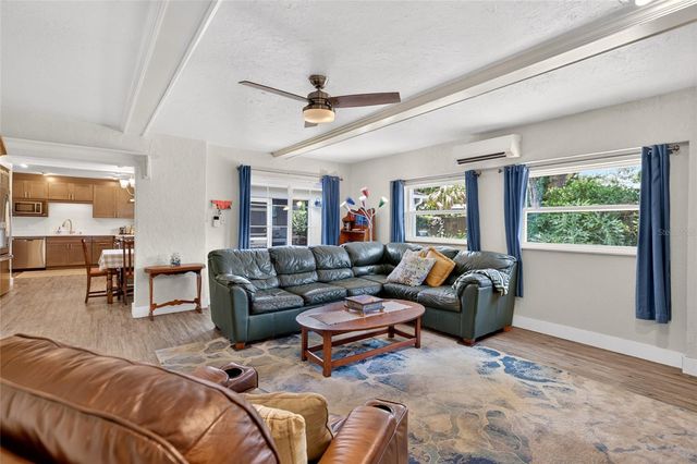 633 BUCKMINSTER CIRCLE, Orlando, FL 32803