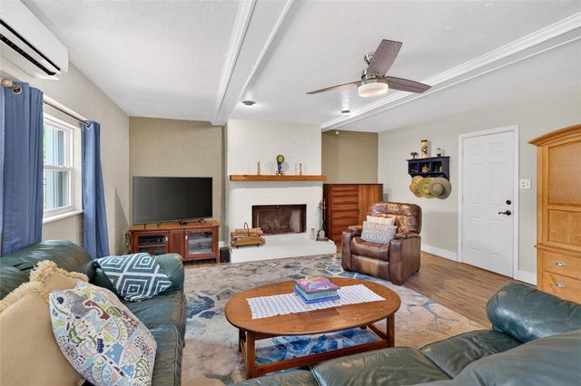633 BUCKMINSTER CIRCLE, Orlando, FL 32803