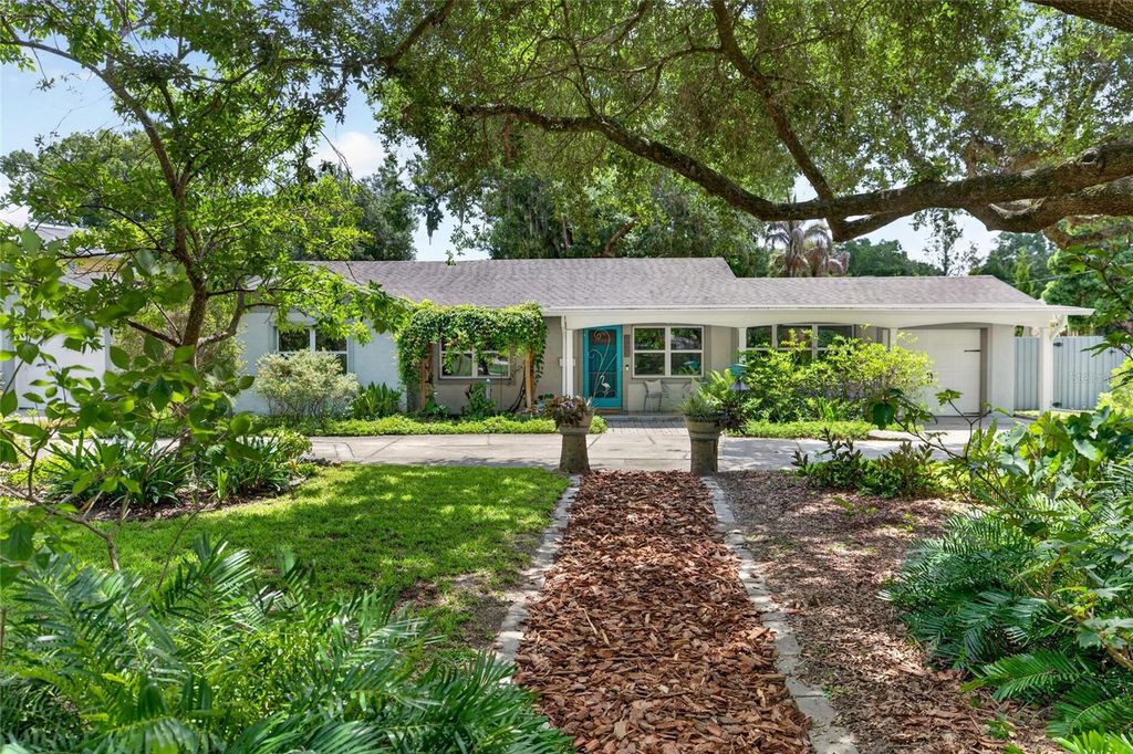 633 BUCKMINSTER CIRCLE, Orlando, FL 32803