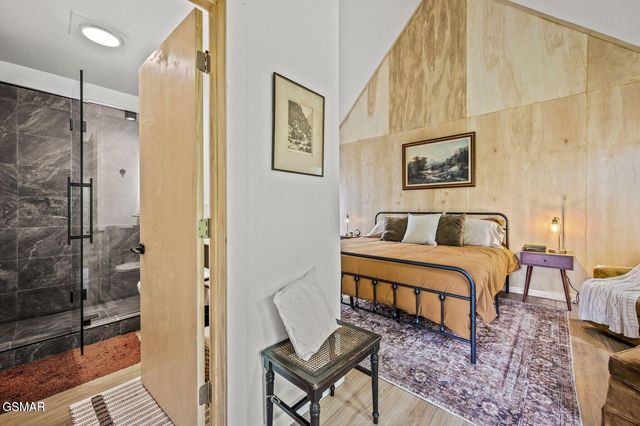 3110 Sourwood Way, Sevierville, TN 37862