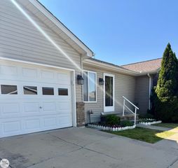 251 Huron LN Street, Marine City, MI 48039