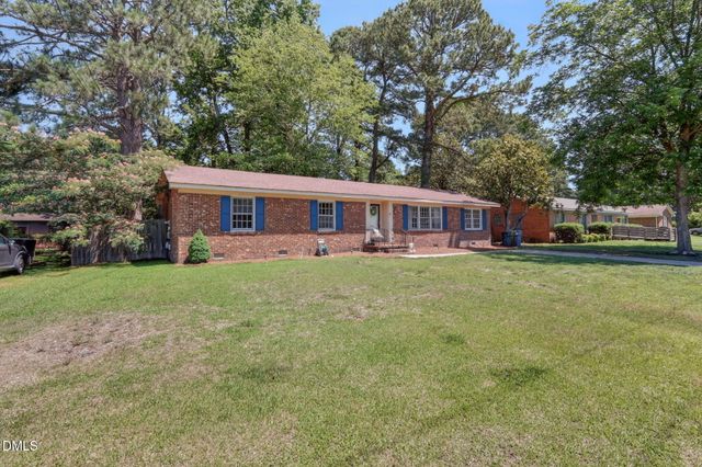 1808 Oakdale Drive W, Wilson, NC 27893