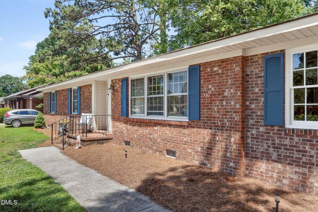 1808 Oakdale Drive W, Wilson, NC 27893