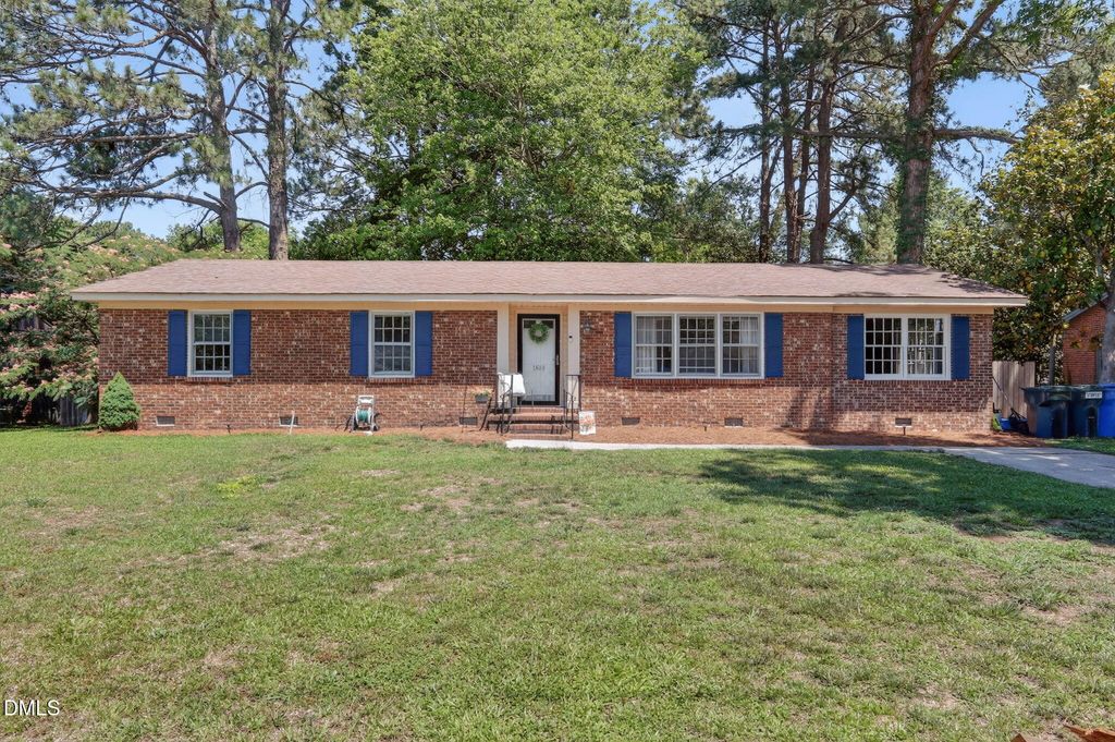 1808 Oakdale Drive W, Wilson, NC 27893