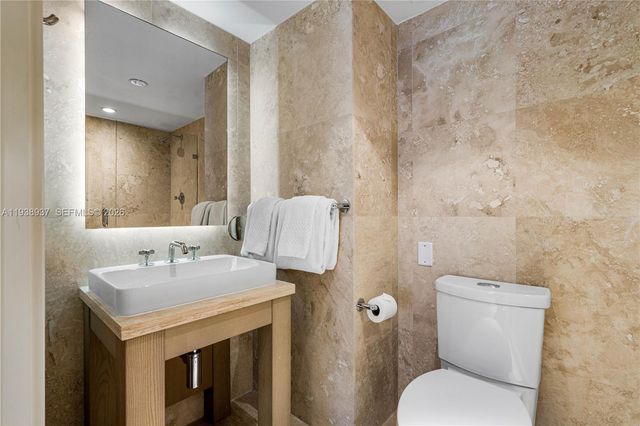 102 24th St 1115, Miami Beach, FL 33139