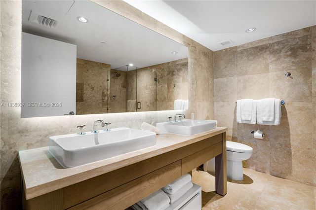 102 24th St 1115, Miami Beach, FL 33139