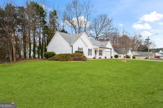 2501 Baysridge Drive NW, Kennesaw, GA 30152