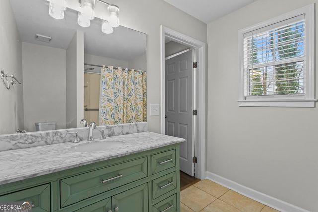 2501 Baysridge Drive NW, Kennesaw, GA 30152