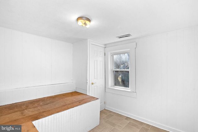 31 MAIN ST, Round Hill, VA 20141