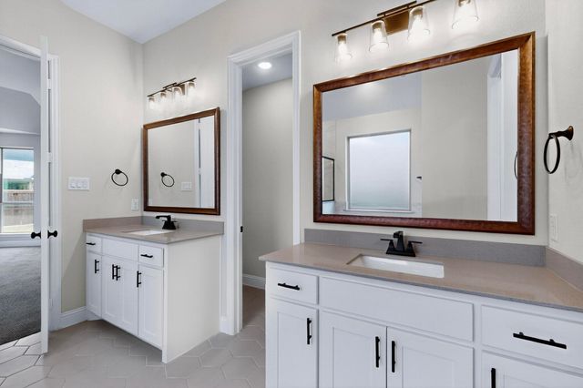 1525 Wild Indigo Drive, Mansfield, TX 76063