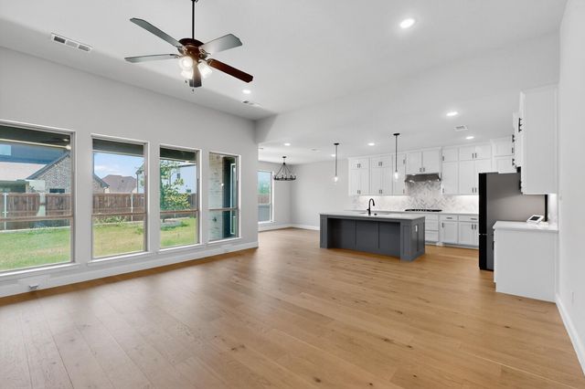 1525 Wild Indigo Drive, Mansfield, TX 76063