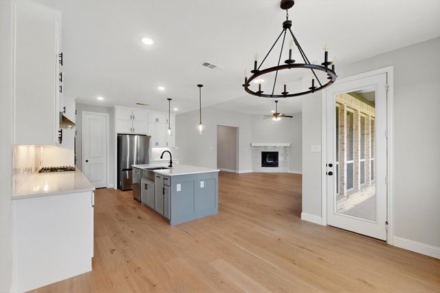 1525 Wild Indigo Drive, Mansfield, TX 76063