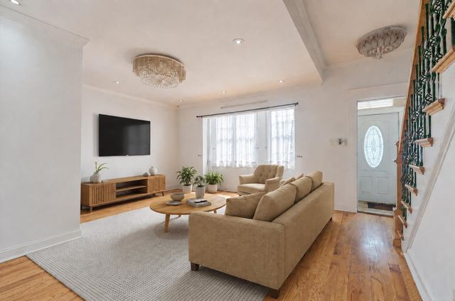 179 HOBART AVE, Bayonne, NJ 07002