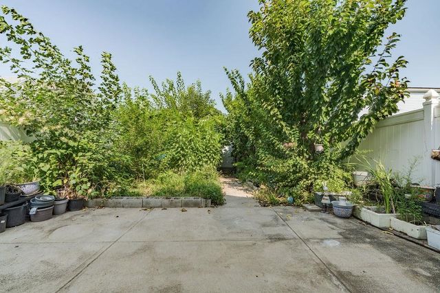 179 HOBART AVE, Bayonne, NJ 07002