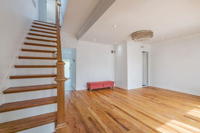 179 HOBART AVE, Bayonne, NJ 07002