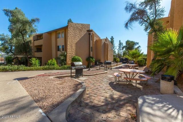 8055 E Thomas Road Unit D109, Scottsdale, AZ 85251