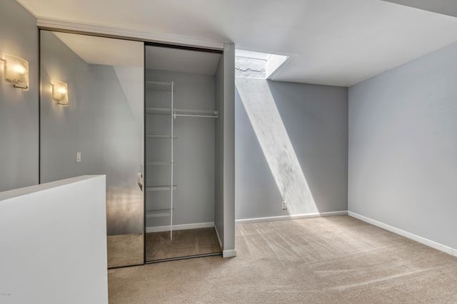 8055 E Thomas Road Unit D109, Scottsdale, AZ 85251