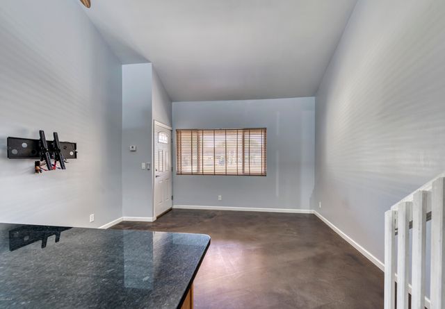 8055 E Thomas Road Unit D109, Scottsdale, AZ 85251