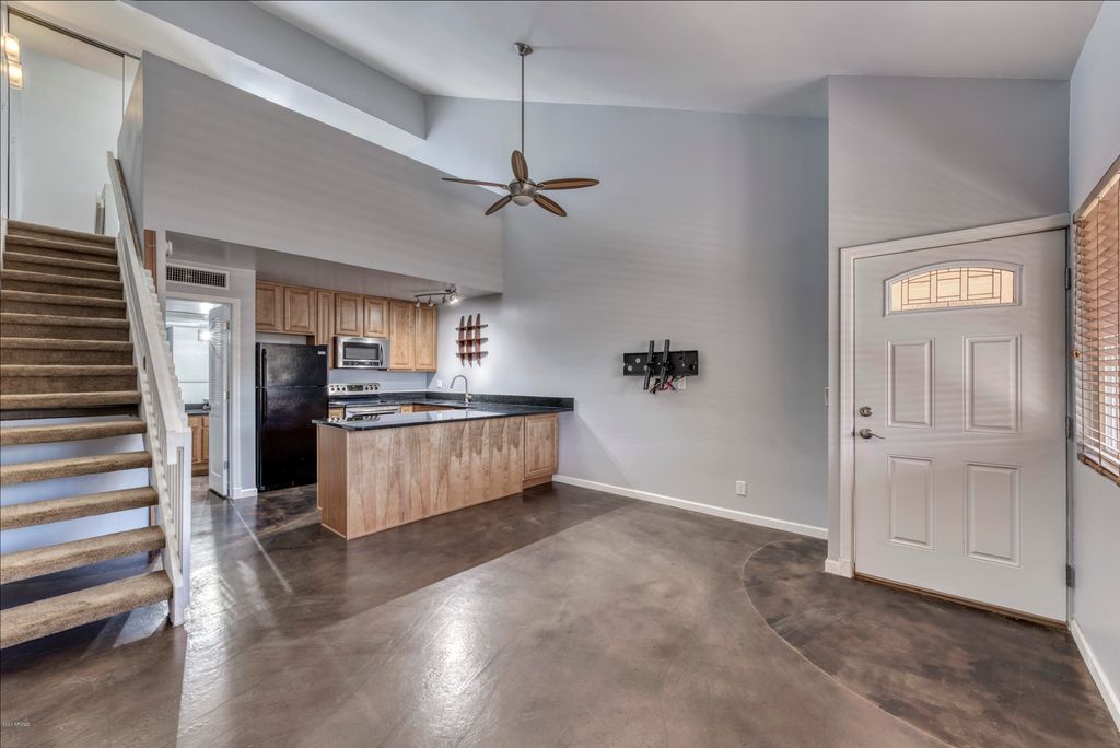 8055 E Thomas Road Unit D109, Scottsdale, AZ 85251