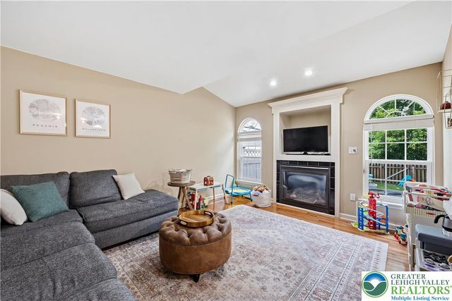 5543 Stonecroft Lane, Allentown City, PA 18106