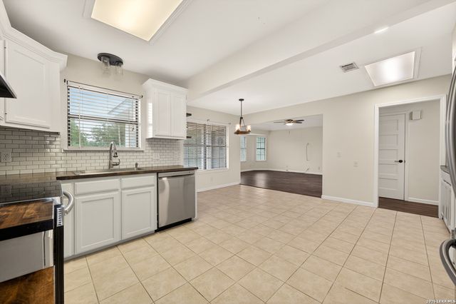 2964 VISTA PKWY, New Braunfels, TX 78130
