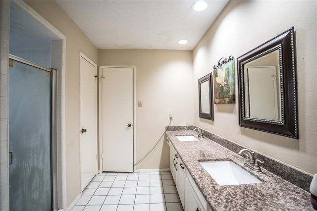 2811 Blue Meadow Circle, Sugar Land, TX 77479