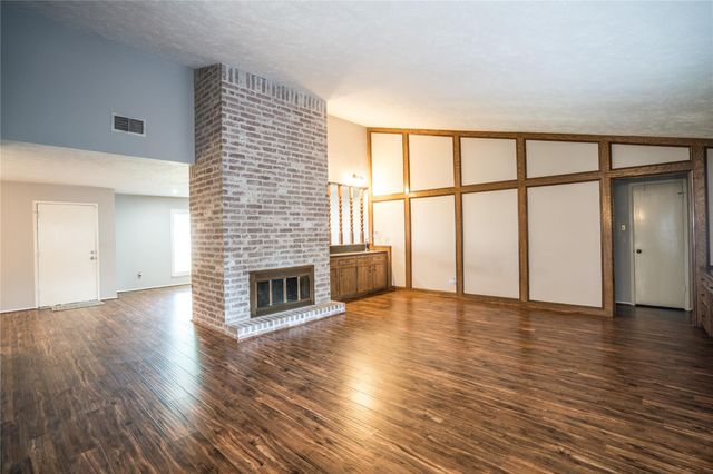 2811 Blue Meadow Circle, Sugar Land, TX 77479