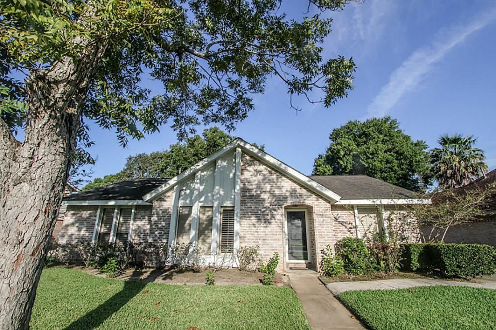 2811 Blue Meadow Circle, Sugar Land, TX 77479