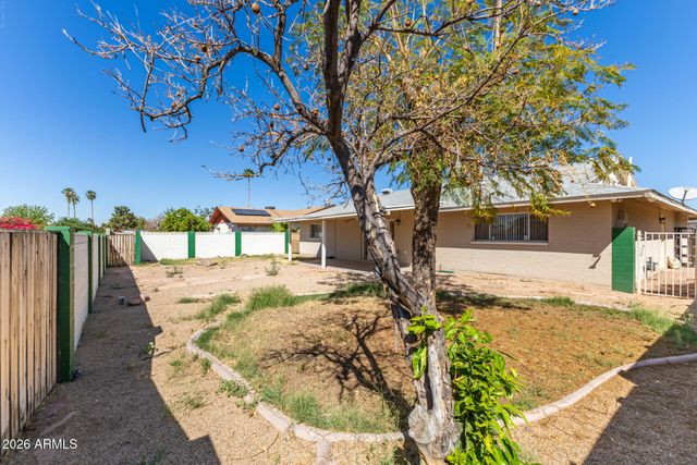 3349 W CROCUS Drive, Phoenix, AZ 85053